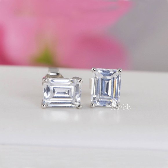 3ctw Emerald Diamond Cut Stud Earrings New - Picture 4 of 5